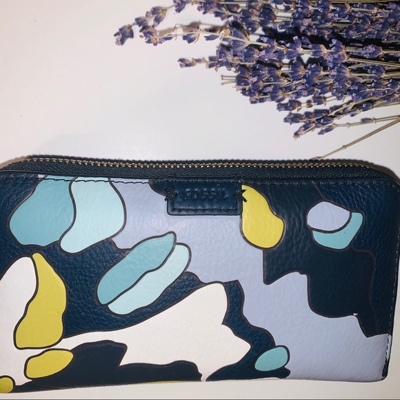 Fossil Handbags - Fossil wallet